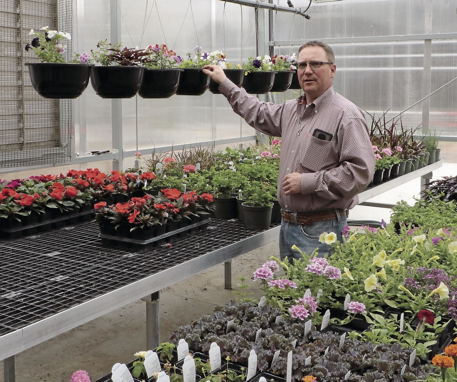 PHOTOSSHSHorticultureplantsale043022329.jpg